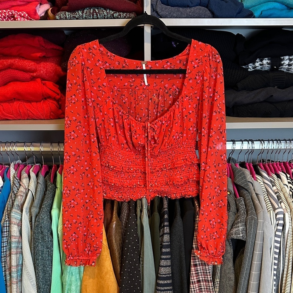 Free People red/pink/navy floral long sleeve smocked waistband crop top size S